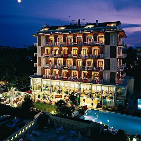 Hotel Tridentum Cesenatico Exterior foto